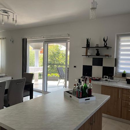 Holiday Home Mihaela Višnjan Екстериор снимка