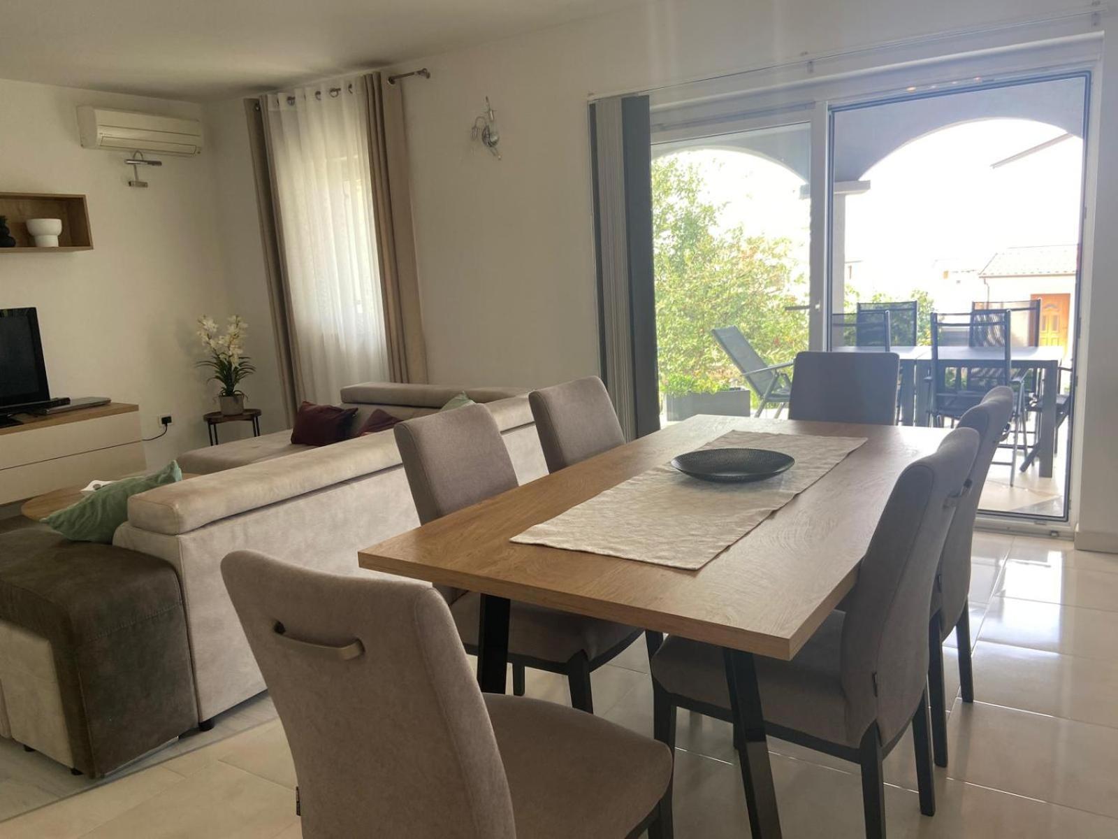 Holiday Home Mihaela Višnjan Екстериор снимка